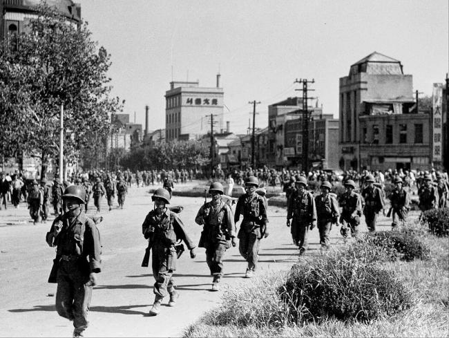 韩战停战70周年：照片中的冲突、离散与伤痛