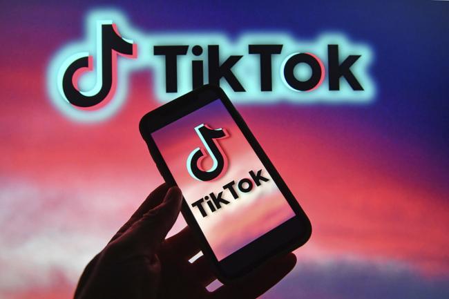 TikTok不但在复制抖音也在复制Facebook