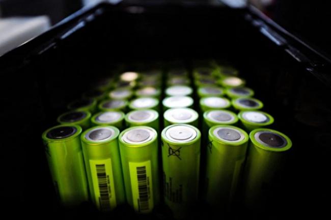 科学家研发氧化铁电池  有望取代锂电池