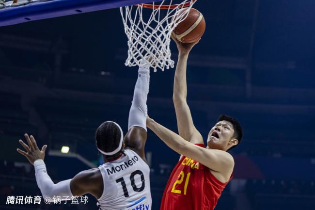 终于赢了！中国男篮击败安哥拉！胡金秋20分