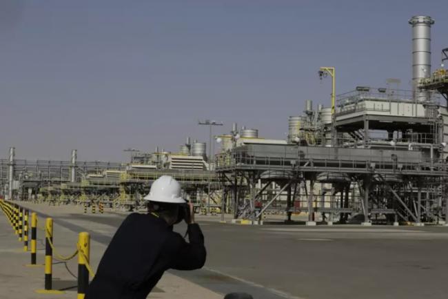 沙特愿提高石油产量、承认以色列 换取美国协防