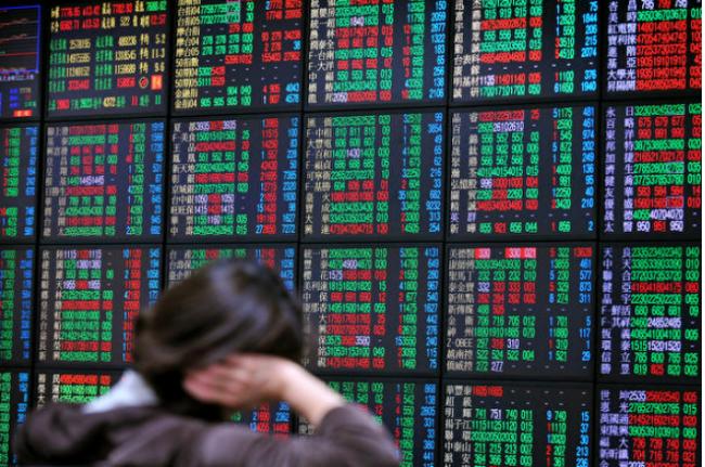 全球投资者为何不断抛售中国股票