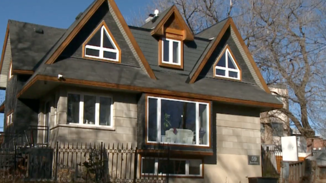 The people renting this house in the Glebe have refused to move out, even though their landlord sold the home to someone else. (Jackie Perez/CTV News Ottawa)