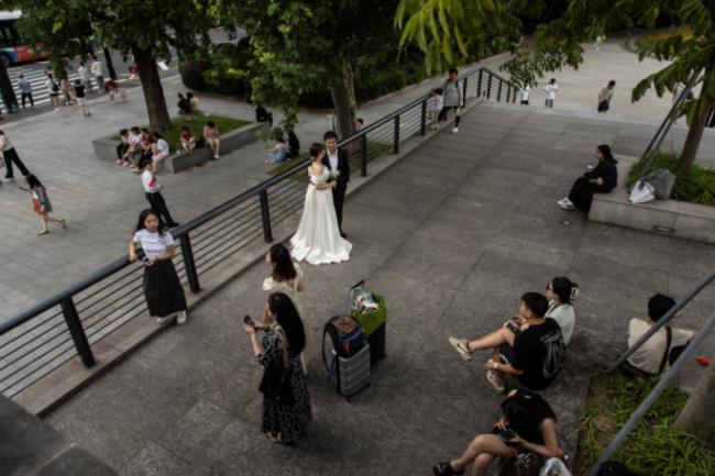 2024到了 为何越来越多中国年轻人不肯结婚