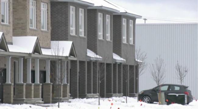 08年金融危机以来最惨房市 加拿大有城市6折卖房