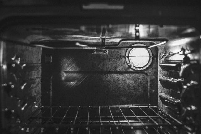 为什么烘焙食谱总是告诉您将烤箱预热到350°