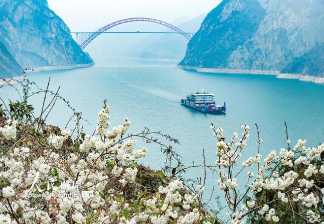 湖北宜昌：春到三峡