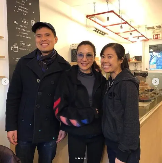 知名华裔女演员闪现加国餐厅 店员：每周末都来