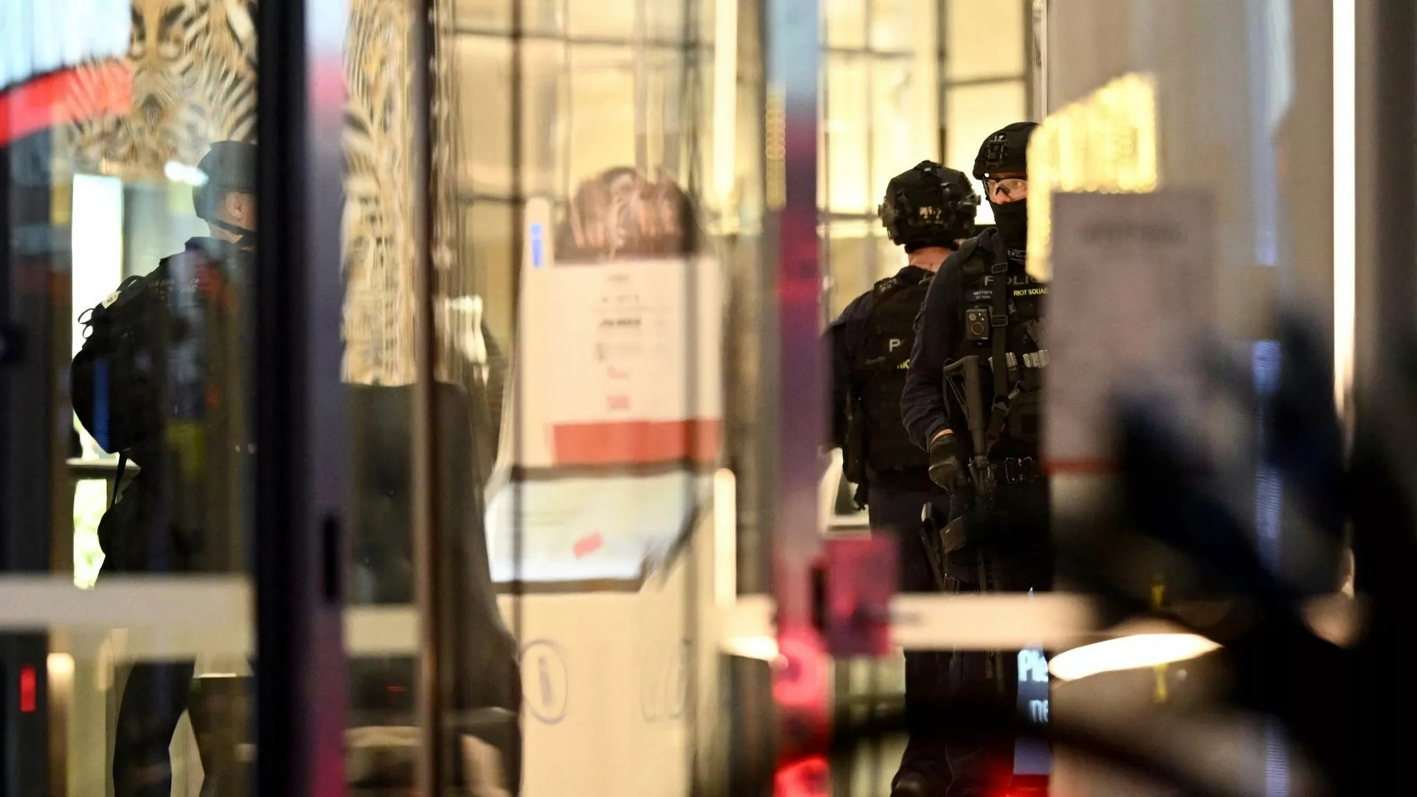 悉尼商场斩人案：警方指凶手动机不明，或精神病