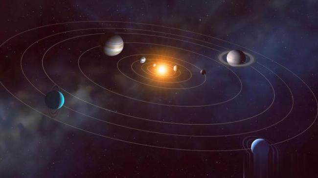 为什么太阳系所有行星  几乎都在同一个平面上