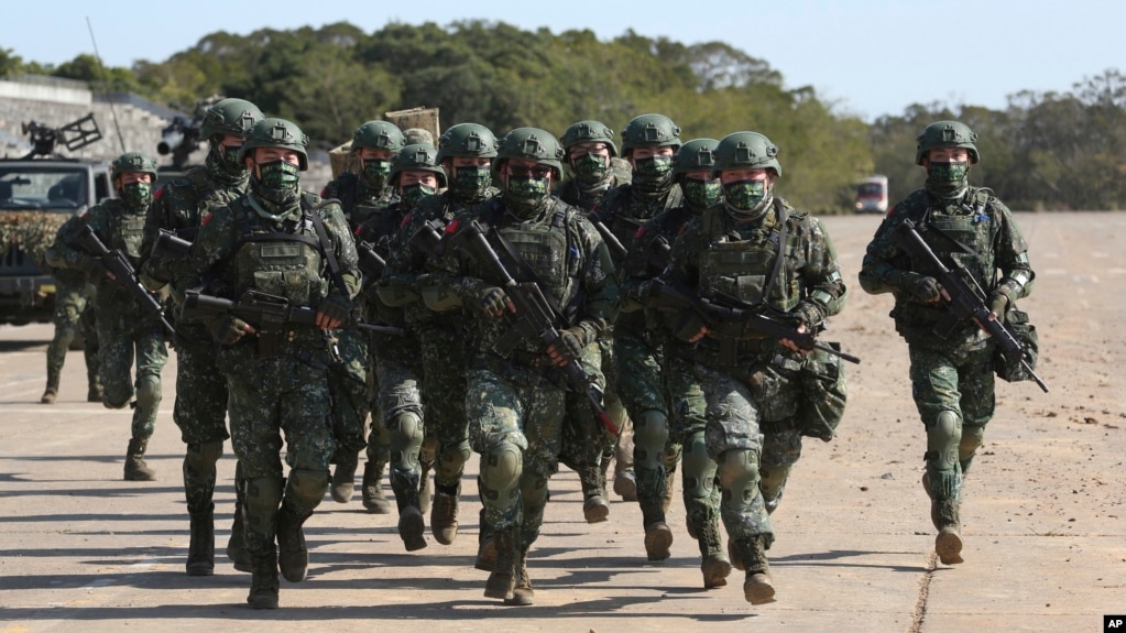 资料照片：台湾军队在台湾北部新竹县演习。(2021年1月19日)