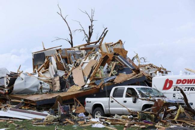 美国5州遭106起龙卷风狂袭    天气将持续恶化