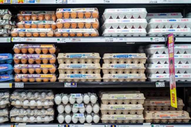 为什么棕色鸡蛋比白蛋贵？答案不是你想像的