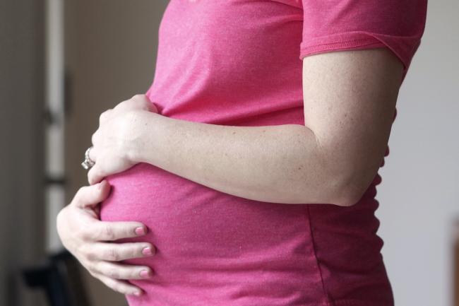纽约州孕妇 享20小时带薪病假