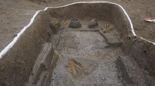 韩国考古重大发现！ 挖出2千年前“中国青铜镜”
