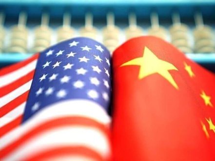 美國商務部9日再將37家中國大陸實體加入一份貿易黑名單，涉及間諜氣球案、量子技術、核子計畫，以及援俄。（中新社）
