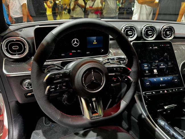 粤港澳车展:梅赛德斯-AMG CLE 53上市 粤港澳车展:梅赛德斯-AMG CLE 53上市
