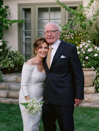 ▲▼93歲媒體大亨梅鐸(Rupert Murdoch)迎娶67歲退休分子生物學家朱可娃(Elena Zhukova)。(圖/翻攝自Facebook)