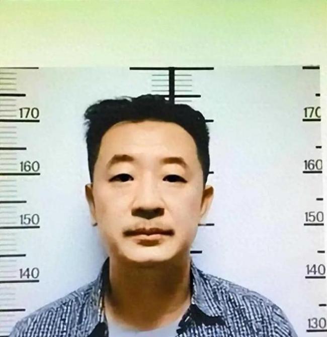 黄海波与妻补办婚宴 嫖娼入狱后靠女方养家八年 黄海波与妻补办婚宴 嫖娼入狱后靠女方养家八年