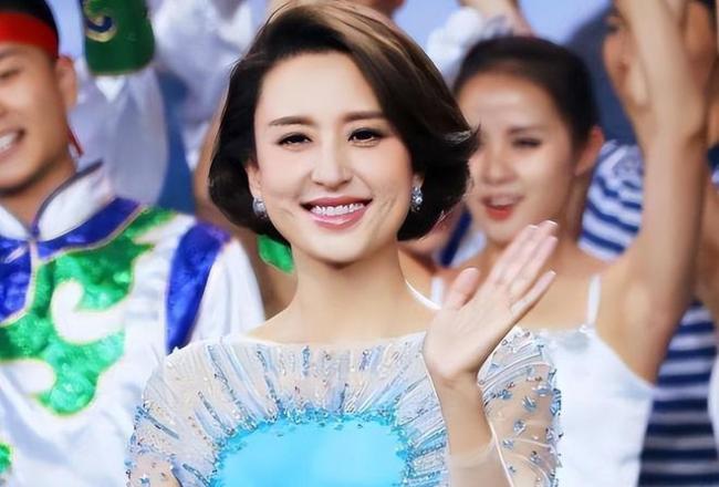 坐拥四任丈夫?央视名嘴私生活的谣言有多离谱 坐拥四任丈夫?央视名嘴私生活的谣言有多离谱