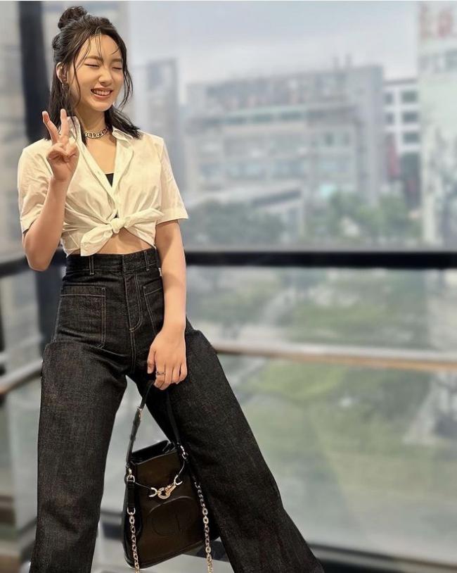 小S曝大女儿择偶标准 要求男方坏坏的、有刺青 小S曝大女儿择偶标准 要求男方坏坏的、有刺青