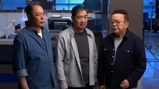 王刚被传移民美国?疑变卖四合院清空社交平台 王刚被传移民美国?疑变卖四合院清空社交平台