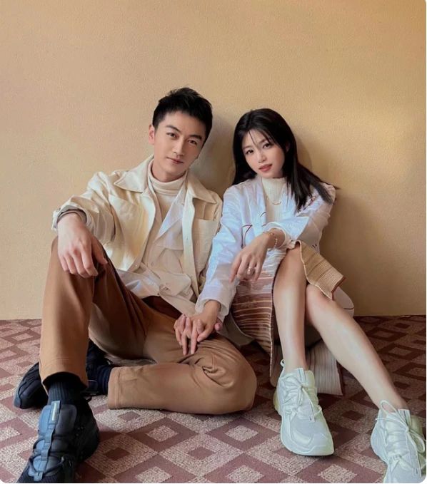 网曝陈晓宁愿净身出户也要离婚 陈妍希身材发福 网曝陈晓宁愿净身出户也要离婚 陈妍希身材发福