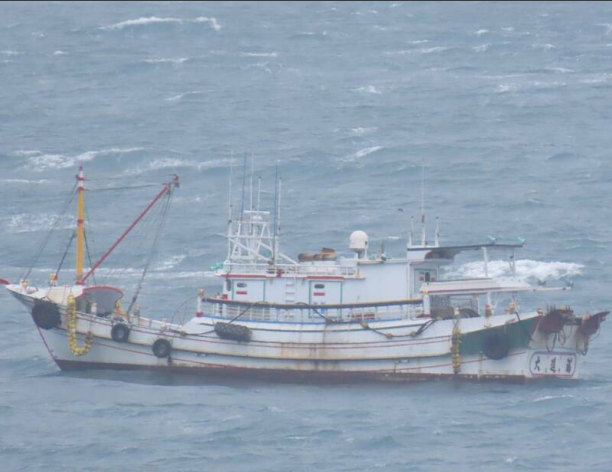 中共金门外海扣押台湾渔船  双方数艇对峙