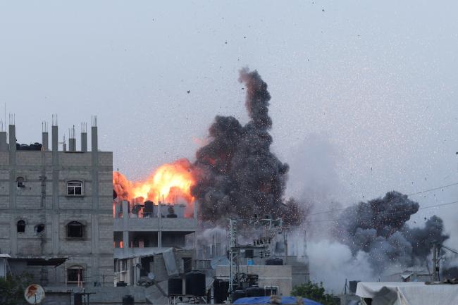 “以色列空袭联合国学校 ,16人丧命” “以色列空袭联合国学校 ,16人丧命”