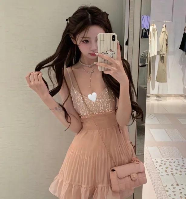 王思聪带女友现身成人店 偷偷点赞前女友美照 王思聪带女友现身成人店 偷偷点赞前女友美照
