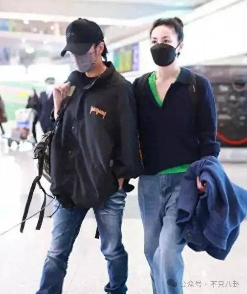 谢霆锋为王菲出气上热搜,他们怎么一直都这么甜 谢霆锋为王菲出气上热搜,他们怎么一直都这么甜