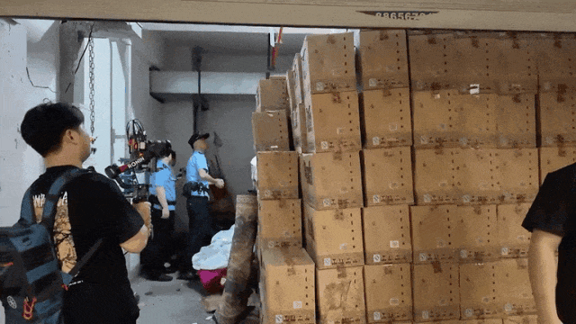 欠330万不还 法院发现车库全是白酒珠宝 欠330万不还 法院发现车库全是白酒珠宝