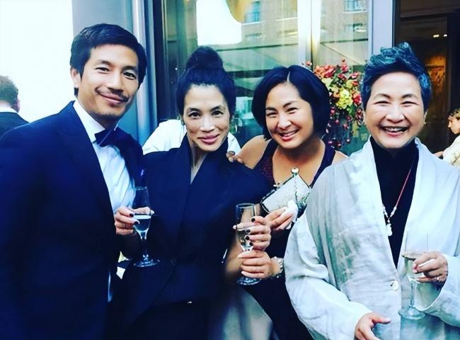 郑佩佩四子女现状曝光 最放心不下小儿子 郑佩佩四子女现状曝光 最放心不下小儿子