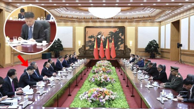 习近平身边   多了一张陌生脸孔  生于1971年