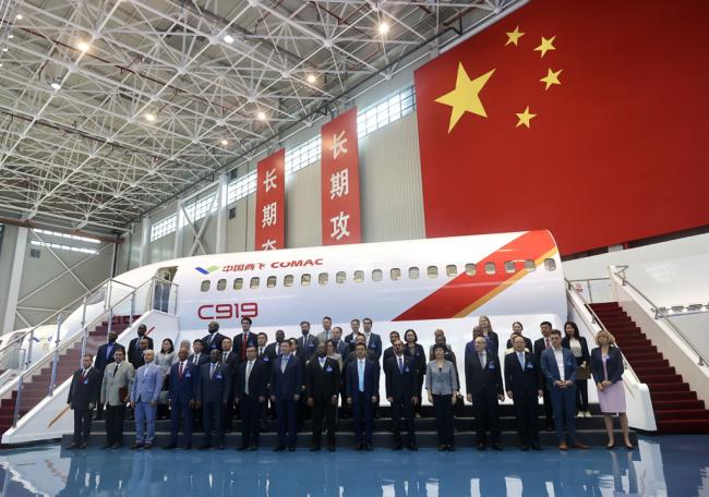 几段乘客视频流出 中国C919客机品质令人忧 几段乘客视频流出 中国C919客机品质令人忧