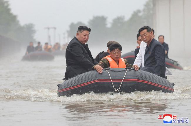 李强赴灾区视察,习近平在哪里? 李强赴灾区视察,习近平在哪里?