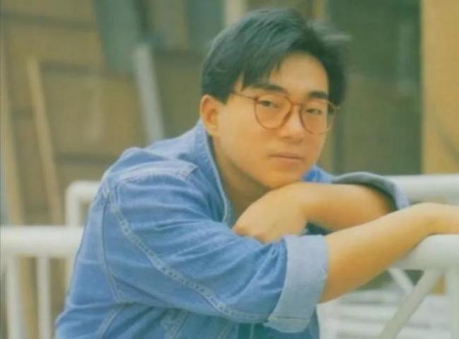 他曾与张学友齐名 和郑裕玲恋爱16年无疾而终 他曾与张学友齐名 和郑裕玲恋爱16年无疾而终