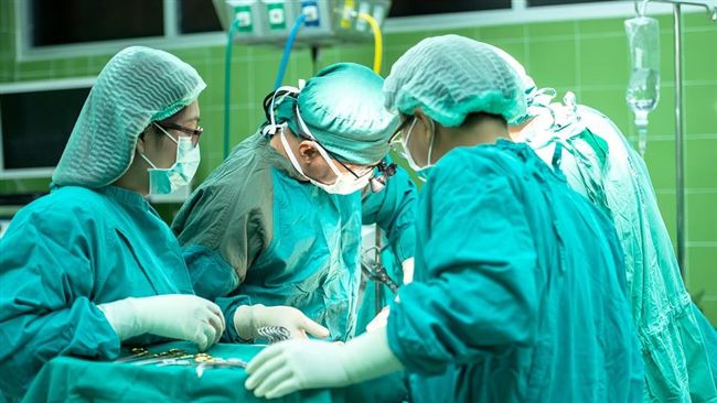 女子出國整形心臟、大腦、肺全不見了