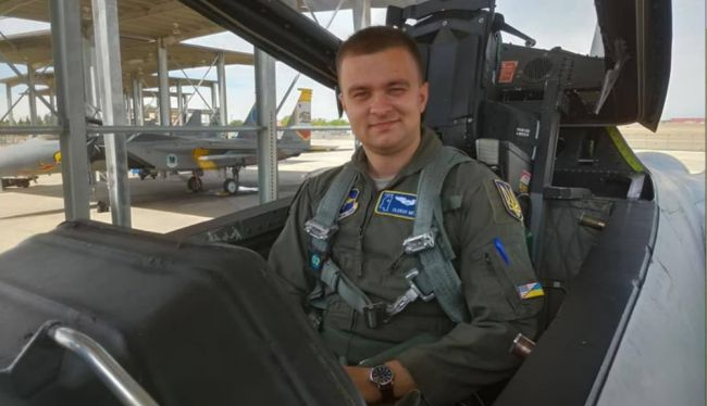 乌克兰 F-16 战机坠机 疑似遭击落 乌克兰 F-16 战机坠机 疑似遭击落