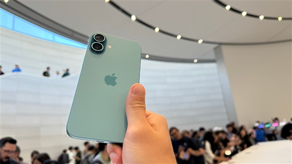 iPhone 16全系5种颜色实拍:你看中哪个? iPhone 16全系5种颜色实拍:你看中哪个?