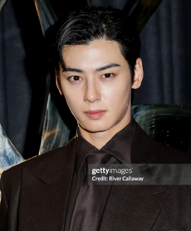 巴黎时装周:外媒没有滤镜,遍地普男普女? 巴黎时装周:外媒没有滤镜,遍地普男普女?