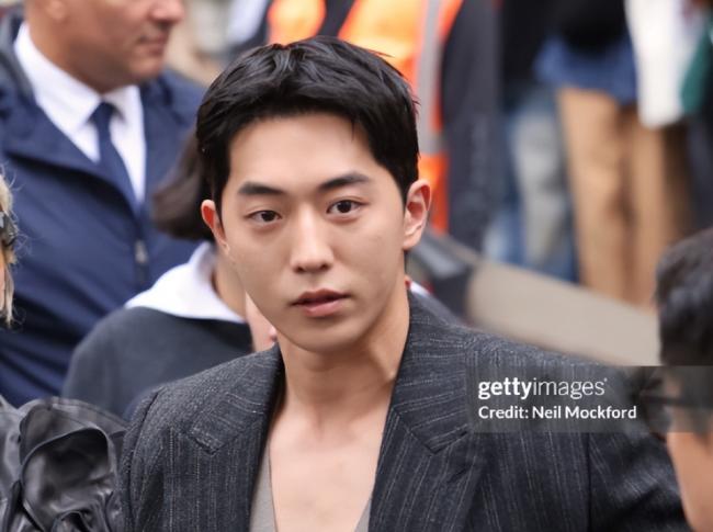 巴黎时装周:外媒没有滤镜,遍地普男普女? 巴黎时装周:外媒没有滤镜,遍地普男普女?