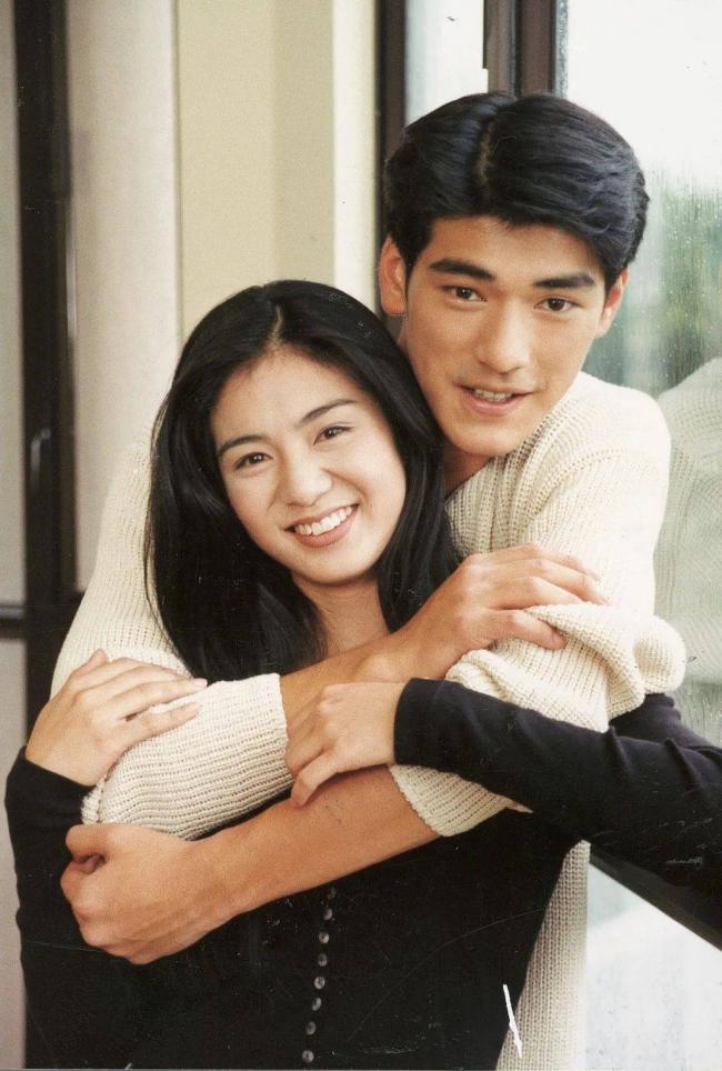 90年代香港“玉女”杨采妮露面 50岁状态冻龄 90年代香港“玉女”杨采妮露面 50岁状态冻龄