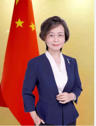 各国使节敢怒不敢言！中共有个战狼女大使