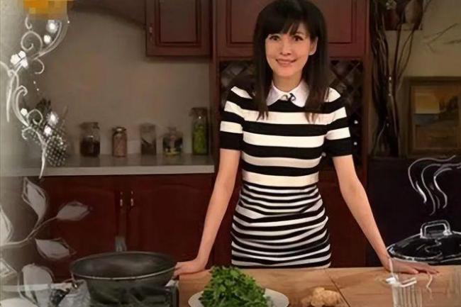 她是“凤凰卫视第一美女” 有大佬为其花1000万 她是“凤凰卫视第一美女” 有大佬为其花1000万