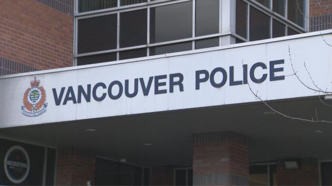 加拿大女警“直言不讳”炮轰印度移民!被迫辞职 加拿大女警“直言不讳”炮轰印度移民!被迫辞职