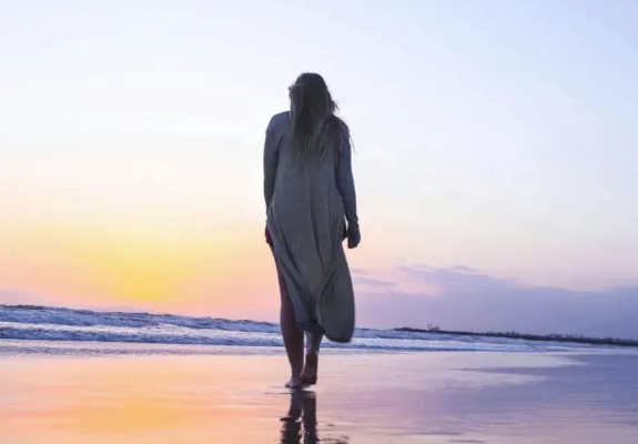 有人对我温和点就觉得ta喜欢我----情欲性投射