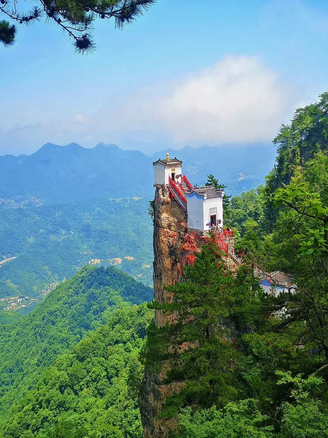 悬崖上的中国10大建筑，最后一个至今无人登顶