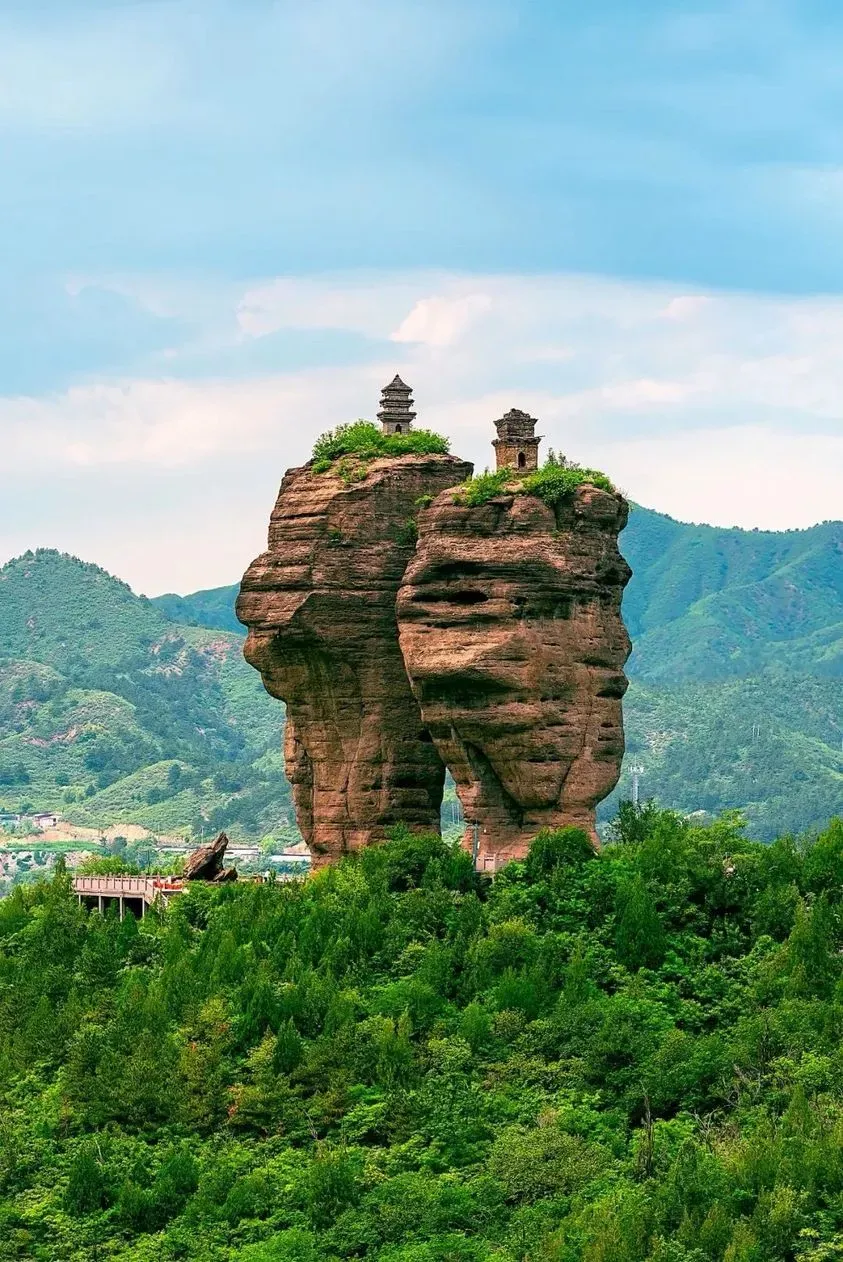 悬崖上的中国10大建筑，最后一个至今无人登顶