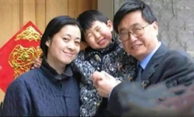 感谢陈凯歌不娶之恩 儿子是学霸 丈夫是好男人 感谢陈凯歌不娶之恩 儿子是学霸 丈夫是好男人